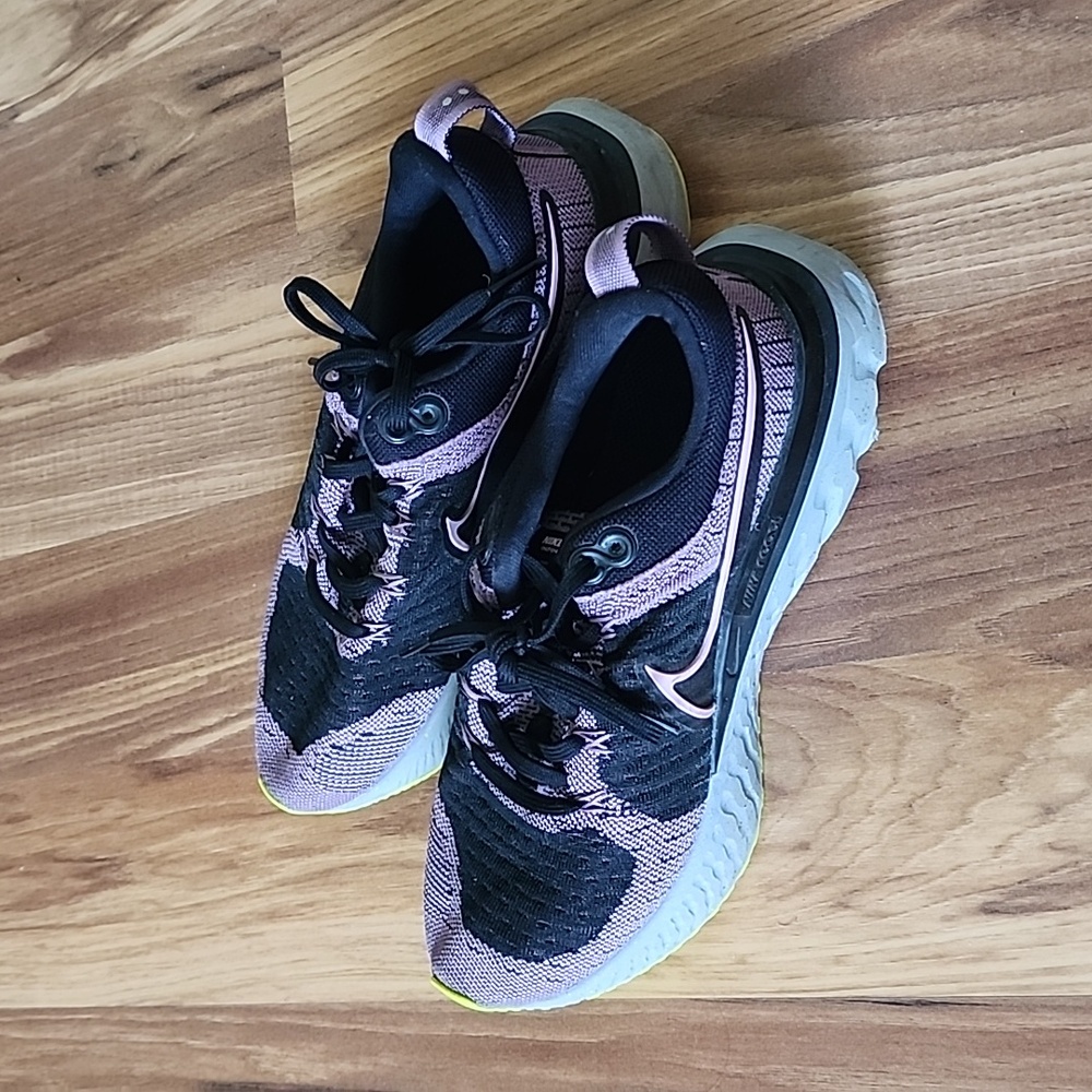 Womens Nike React Infinity Run Flyknit 2 Violet Dust